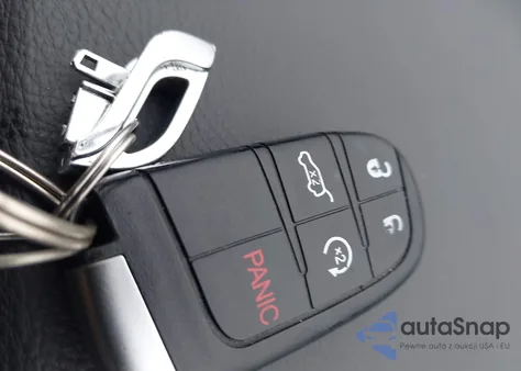 2015 Jeep Grand Cherokee Limited z USA, uszkodzony, nr VIN 1C4RJFBG9FC225364